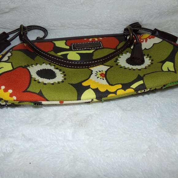 Isabella Fiore small floral sequined leather tassel hand bag - Picture 6 of 6